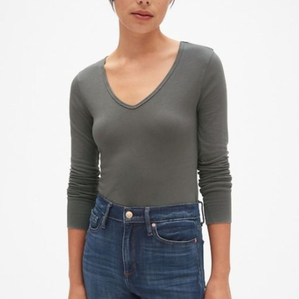 Gap featherweight long sleeve Size XS